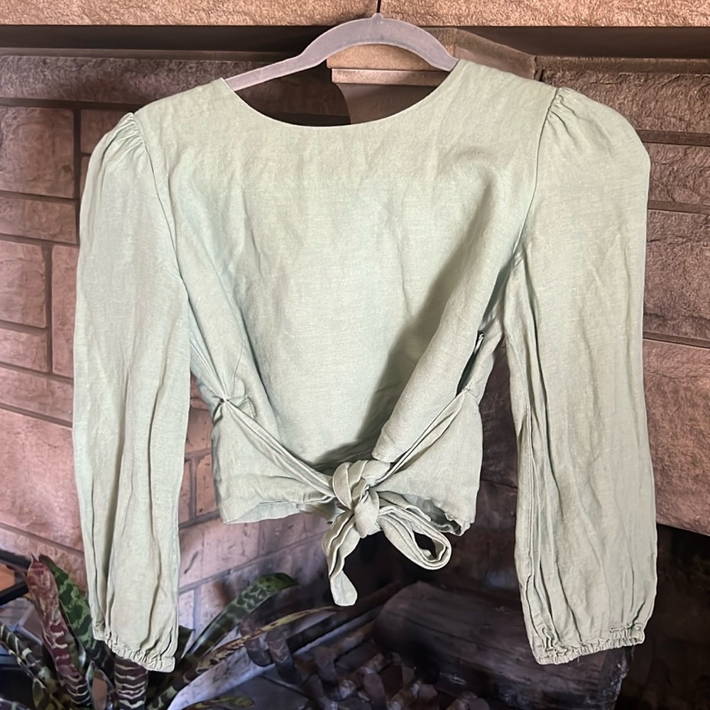 Capulet Top by Anthropologie Small sage green gently used